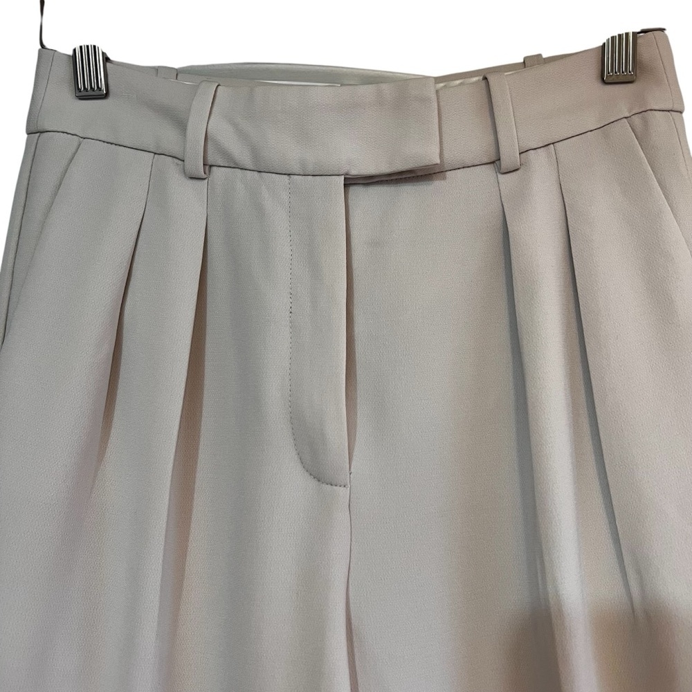Babaton Cream Pleated Pants - Picture 4 of 14